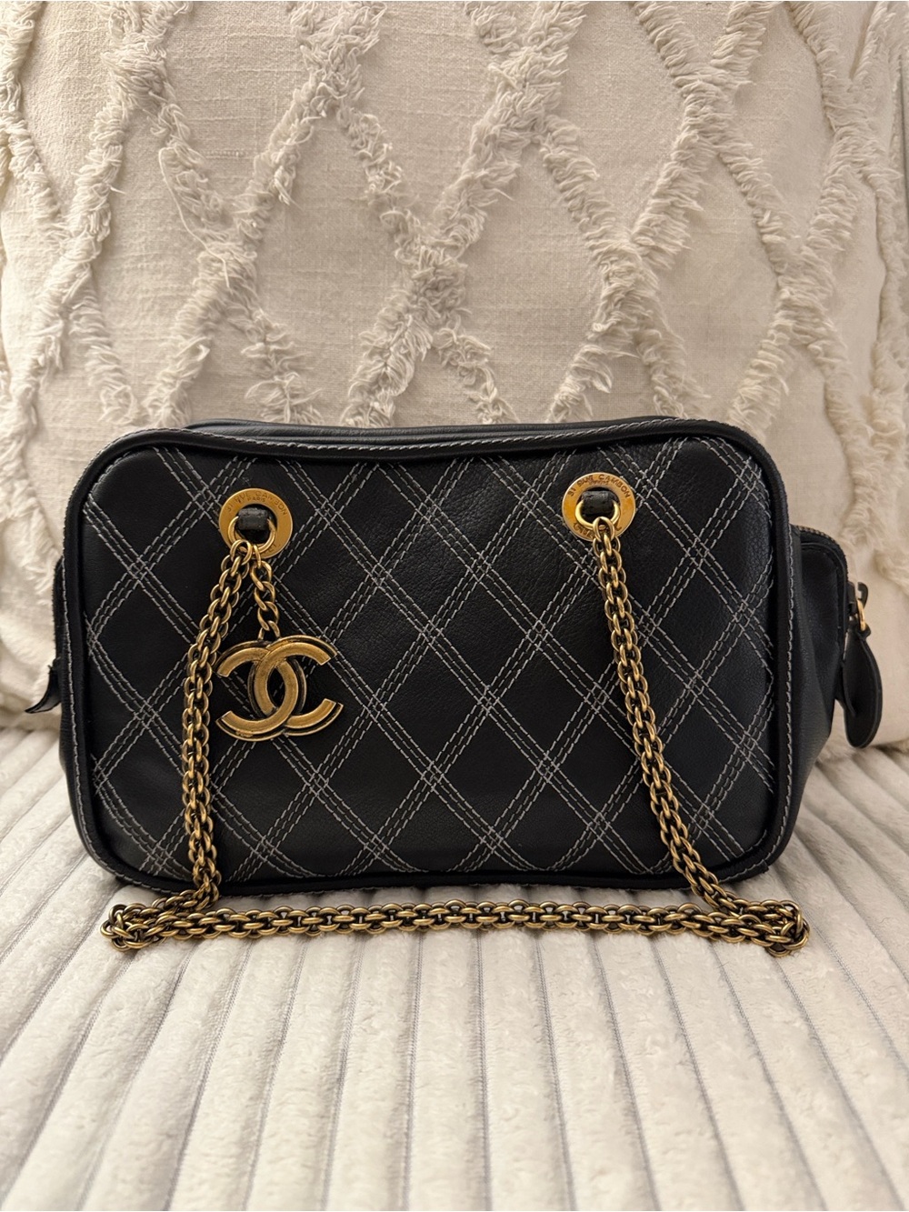 Auth Chanel Black calfskin and bijoux Gold hardware white stitch  Shoulder Bag